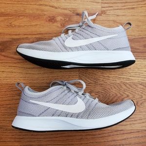 Nike Tennis Shoes white/purple